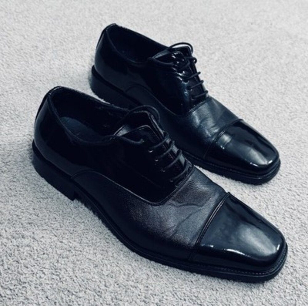 Amali-Men’s Size 8 -Oxford Style Black Dress Shoes-Cap Toe Model